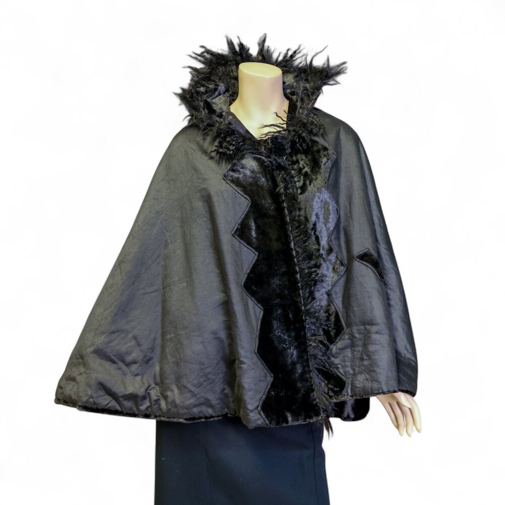 Victorian Mourning Cape * Reversible with Fur Trim